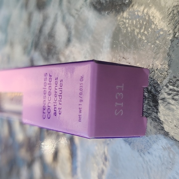 tarte Mini Maracuja Creaseless Concealer 20N-Light - Picture 4 of 4